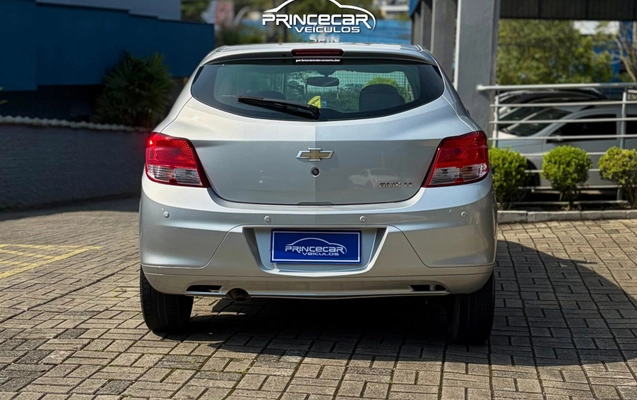 imagem-https://www.socarrao.com.br/sc-vehicle-images-prod/4120214/1790347642726-09330a347a1c4ab791d4589b645e09ab_1789999827673.jpg