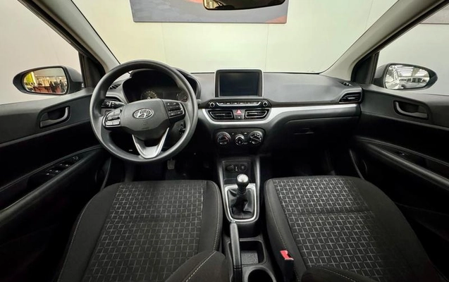 imagem-https://www.socarrao.com.br/sc-vehicle-images-prod/4120290/1790347950338-8158588_12_B_32504fd296.jpeg