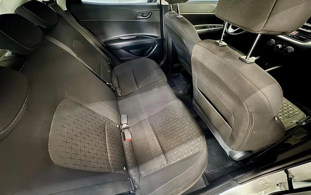 imagem-https://www.socarrao.com.br/sc-vehicle-images-prod/4120295/1790347951187-8158743_11_B_9558be235c.jpeg