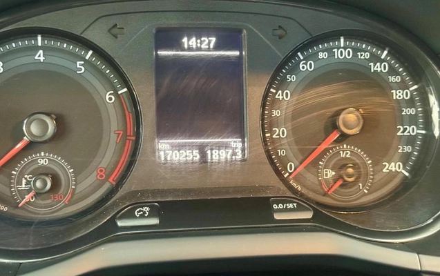 imagem-https://www.socarrao.com.br/sc-vehicle-images-prod/4120308/1790347958618-8401258_8_B_52033d33b0.jpeg