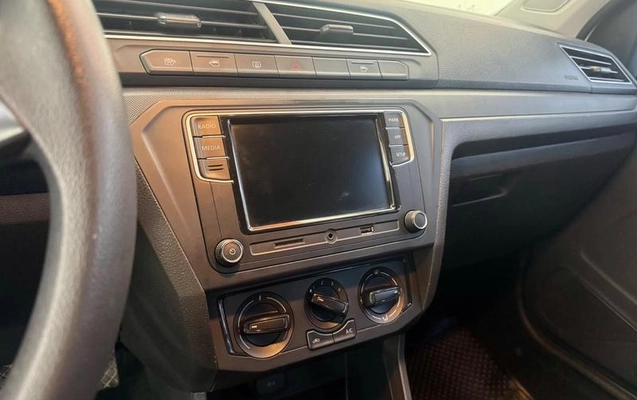 imagem-https://www.socarrao.com.br/sc-vehicle-images-prod/4120308/1790347958620-8401258_9_B_d8fb95be48.jpeg