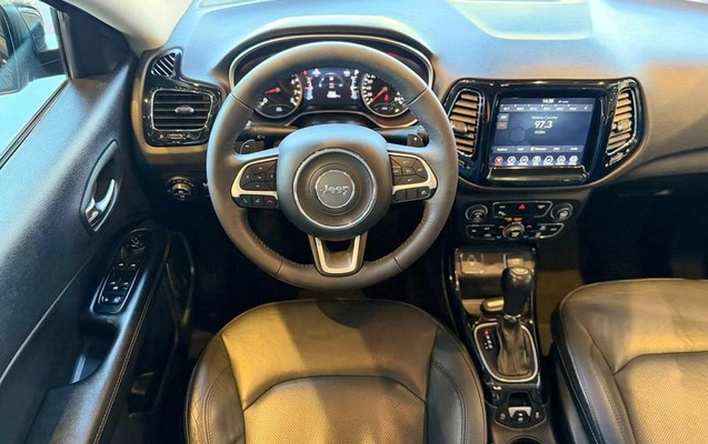 imagem-https://www.socarrao.com.br/sc-vehicle-images-prod/4120374/1790348133885-8441228_13_B_d0bbcc28f8.jpeg