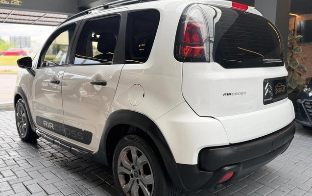imagem-https://www.socarrao.com.br/sc-vehicle-images-prod/4120418/1790355459200-8492035_13_B_601e841fe9.jpeg