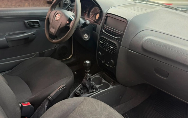 imagem-https://www.socarrao.com.br/sc-vehicle-images-prod/4120516/1790348416566-MmUyYjlmMmEtYTdiOS00M2FiLWI1NTAtMzc3MmJkZGRjNWE3LmpmaWY.jfif