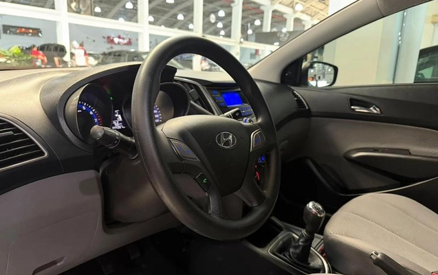 imagem-https://www.socarrao.com.br/sc-vehicle-images-prod/4120593/1791396238849-8505101_7_B_e6c9529ab5.jpeg