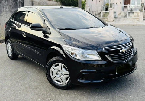 Chevrolet Onix 2015 Preto — foto 1 de 3