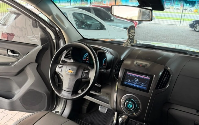 imagem-https://www.socarrao.com.br/sc-vehicle-images-prod/4120641/1790430677872-V2hhdHNBcHAgSW1hZ2UgMjAyNi0wOS0yNSBhdCAxMS40NS41MCBBTSAoMykuanBlZw.jpeg