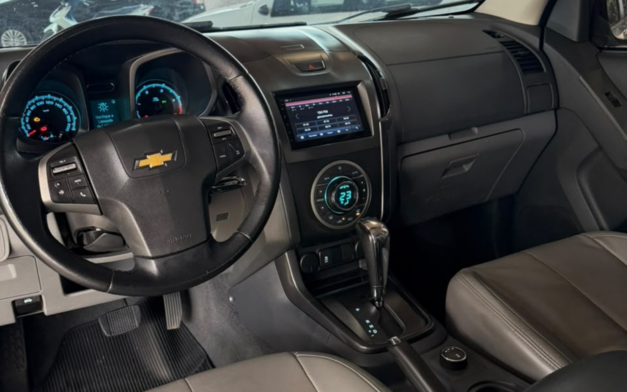 imagem-https://www.socarrao.com.br/sc-vehicle-images-prod/4120641/1790430678101-V2hhdHNBcHAgSW1hZ2UgMjAyNi0wOS0yNSBhdCAxMS40NS41MCBBTSAoMSkuanBlZw.jpeg