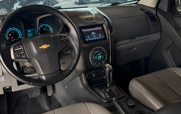 imagem-https://www.socarrao.com.br/sc-vehicle-images-prod/4120641/1790430678101-V2hhdHNBcHAgSW1hZ2UgMjAyNi0wOS0yNSBhdCAxMS40NS41MCBBTSAoMSkuanBlZw.jpeg