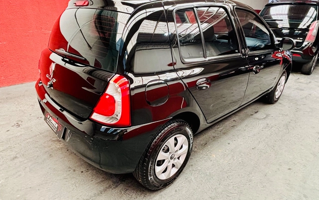 imagem-https://www.socarrao.com.br/sc-vehicle-images-prod/4121113/1790356464140-SU1HXzc0NjAuanBlZw.jpeg