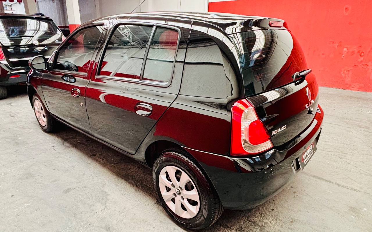 imagem-https://www.socarrao.com.br/sc-vehicle-images-prod/4121113/1790356464346-SU1HXzc0NjIuanBlZw.jpeg