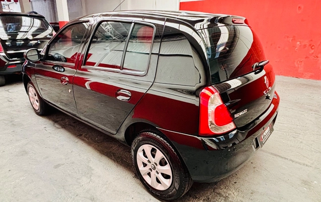 imagem-https://www.socarrao.com.br/sc-vehicle-images-prod/4121113/1790356464346-SU1HXzc0NjIuanBlZw.jpeg