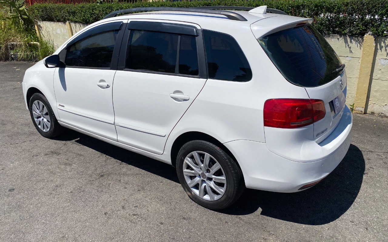 imagem-https://www.socarrao.com.br/sc-vehicle-images-prod/4121305/1790351194223-SU1HXzE1MDAuanBlZw.jpeg