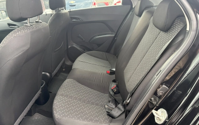 imagem-https://www.socarrao.com.br/sc-vehicle-images-prod/4121406/1790350852390-V2hhdHNBcHAgSW1hZ2UgMjAyNi0wOS0yMyBhdCAxMy4zNy40Ni5qcGVn.jpeg