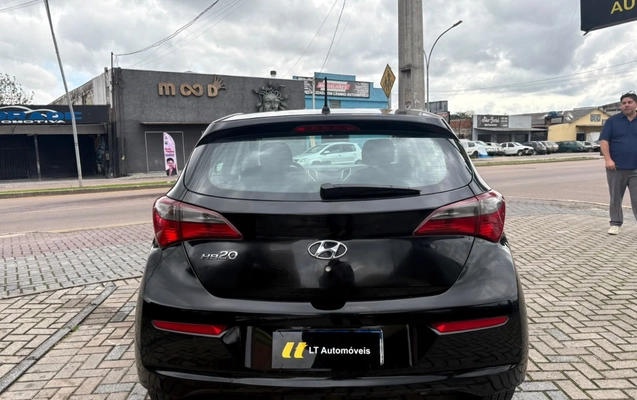 imagem-https://www.socarrao.com.br/sc-vehicle-images-prod/4121406/1790350852554-V2hhdHNBcHAgSW1hZ2UgMjAyNi0wOS0yMyBhdCAxMy4zNy40NyAoMSkuanBlZw.jpeg
