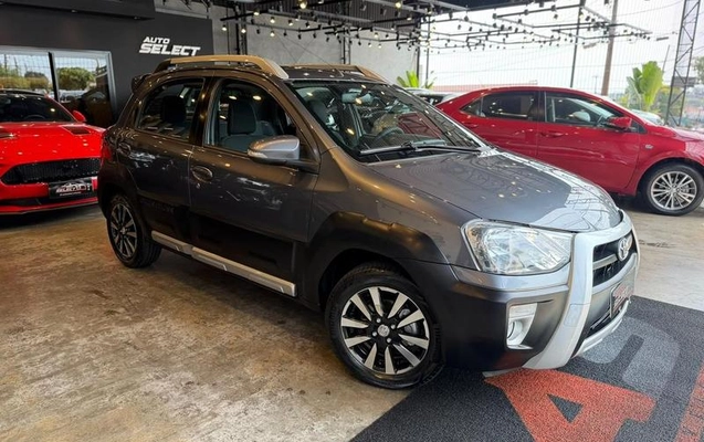imagem-https://www.socarrao.com.br/sc-vehicle-images-prod/4121492/1790694886129-8513285_16_B_d5f570360c.jpeg