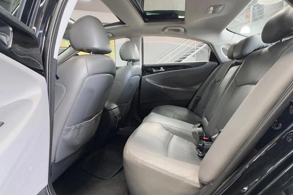 imagem-https://www.socarrao.com.br/sc-vehicle-images-prod/4121553/1790706874954-8498264_11_B_8cee6881e6.jpeg