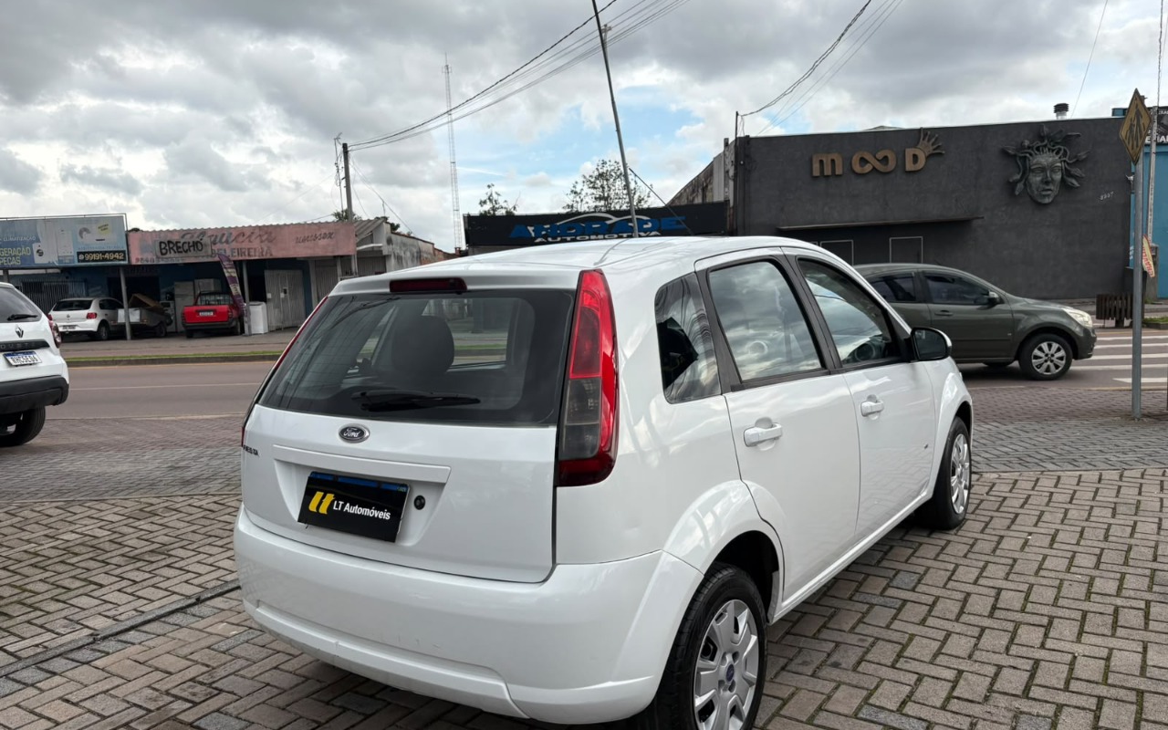 imagem-https://www.socarrao.com.br/sc-vehicle-images-prod/4121600/1790351555810-V2hhdHNBcHAgSW1hZ2UgMjAyNi0wOS0yMyBhdCAxMy4zOC4wNyAoMikuanBlZw.jpeg