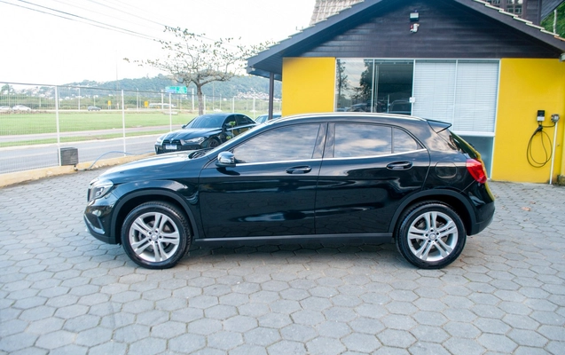 imagem-https://www.socarrao.com.br/sc-vehicle-images-prod/4121859/1790352038504-1a8af9aa20ba4e09a5e6bcd820bddb15_1790351498429.jpg