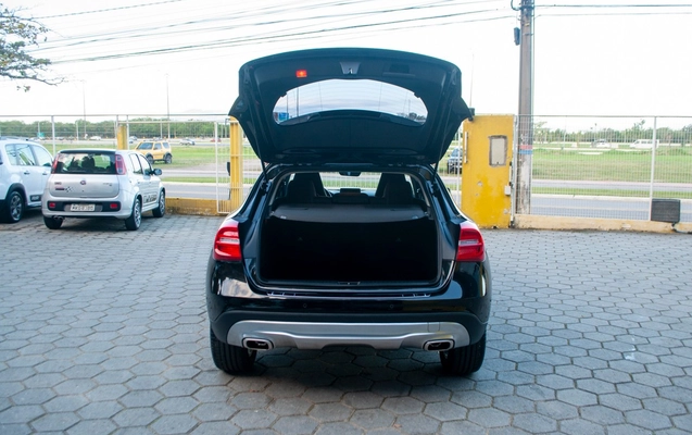 imagem-https://www.socarrao.com.br/sc-vehicle-images-prod/4121859/1790352038513-14ae100599db40d8bf88c01947902c70_1790351498468.jpg