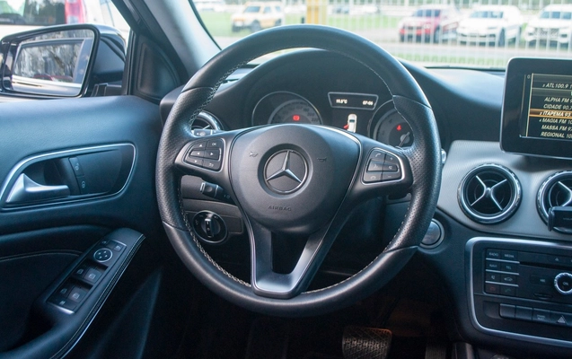 imagem-https://www.socarrao.com.br/sc-vehicle-images-prod/4121859/1790352038516-648885c21bc64021bf7a3b5734e7e791_1790351498479.jpg
