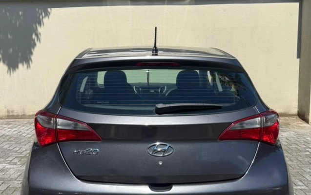 imagem-https://www.socarrao.com.br/sc-vehicle-images-prod/4121863/1790352397106-V2hhdHNBcHAgSW1hZ2UgMjAyNi0wOS0yNSBhdCAxMi41My4yOS5qcGVn.jpeg