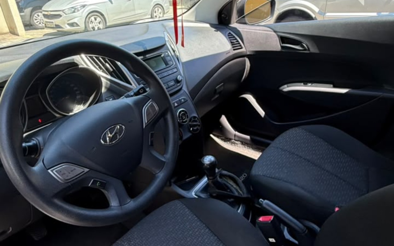 imagem-https://www.socarrao.com.br/sc-vehicle-images-prod/4121863/1790352397450-V2hhdHNBcHAgSW1hZ2UgMjAyNi0wOS0yNSBhdCAxMi41My4yNi5qcGVn.jpeg