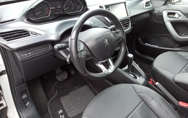 imagem-https://www.socarrao.com.br/sc-vehicle-images-prod/4121927/1790352463307-8475979_7_B_c8a212d072.jpeg