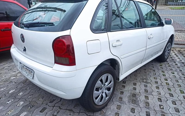 imagem-https://www.socarrao.com.br/sc-vehicle-images-prod/4121930/1790352466539-8494192_1_B_33e9a25a72.jpeg