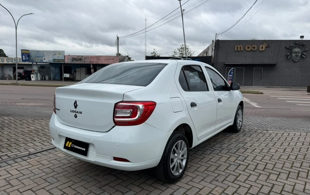 imagem-https://www.socarrao.com.br/sc-vehicle-images-prod/4121993/1790352535506-V2hhdHNBcHAgSW1hZ2UgMjAyNi0wOS0yNCBhdCAxNS4zMi4yNyAoMSkuanBlZw.jpeg