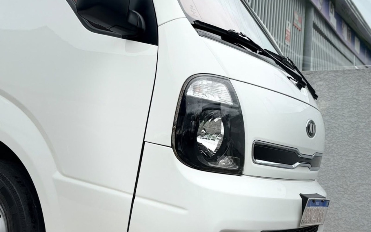 imagem-https://www.socarrao.com.br/sc-vehicle-images-prod/4122862/1790354197374-Sk9DS0VZICg2MSkuanBn.jpg