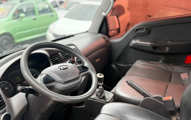 imagem-https://www.socarrao.com.br/sc-vehicle-images-prod/4122862/1790354198290-V2hhdHNBcHAgSW1hZ2UgMjAyNi0wOS0yMyBhdCAxMy4xNy4wMyAoMikuanBlZw.jpeg