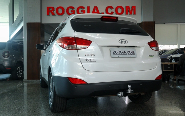 imagem-https://www.socarrao.com.br/sc-vehicle-images-prod/4122869/1790354199327-ecc2d7bd-82f5-47f0-b9b4-a108db787232.jpg