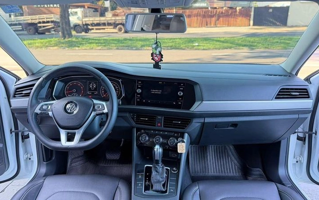 imagem-https://www.socarrao.com.br/sc-vehicle-images-prod/4123115/1790716064021-8513564_14_B_958d99cf55.jpeg
