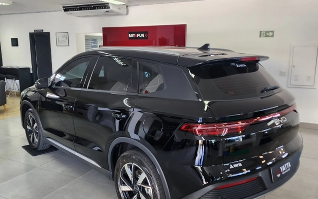imagem-https://www.socarrao.com.br/sc-vehicle-images-prod/4123229/1790355139566-VeUxR4ufMDx9AyJuIIQpIZl9aPrRarYb.jpg