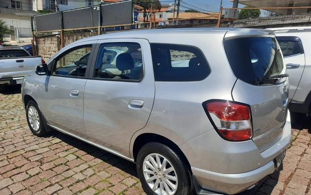 imagem-https://www.socarrao.com.br/sc-vehicle-images-prod/4123515/1790355769826-V2hhdHNBcHAgSW1hZ2UgMjAyNi0wOS0yNSBhdCAxMy4yMS4wNiAoMSkuanBlZw.jpeg