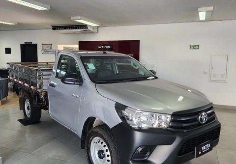 Toyota Hilux 2025 Prata — foto 1 de 3