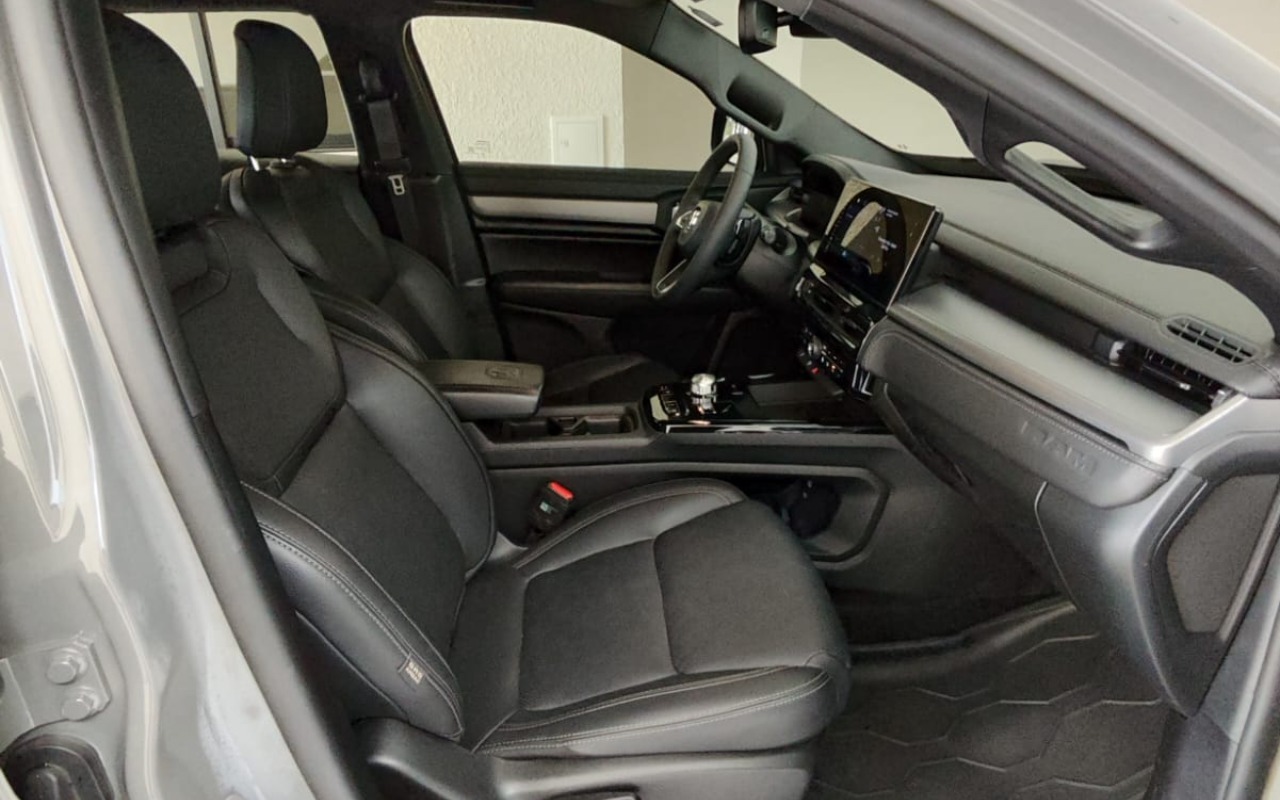 imagem-https://www.socarrao.com.br/sc-vehicle-images-prod/4123837/1790356509665-MmI5NjNkMzQtY2M1Ni00MjE2LWE1ZGMtZDM0ZjBlY2U2NGRjLmpwZw.jpg
