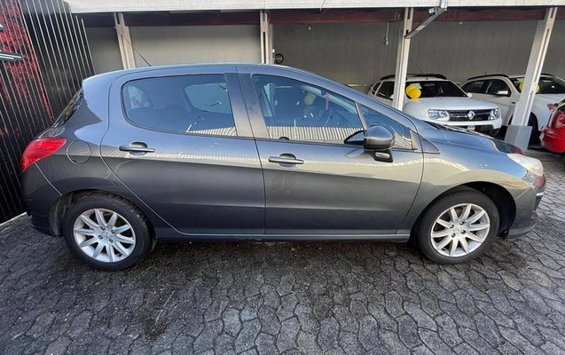 imagem-https://www.socarrao.com.br/sc-vehicle-images-prod/4123895/1791289182199-8492062_11_B_837109be27.jpeg