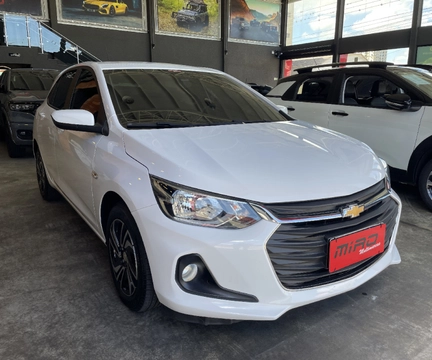Chevrolet Onix 2024 Branco — foto 1 de 3