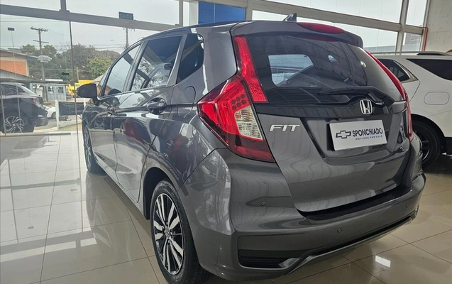 imagem-https://www.socarrao.com.br/sc-vehicle-images-prod/4124486/1790357837502-5737f258-cba9-4b8a-b8f0-7ddbcc675ddf20260813150601.jpeg