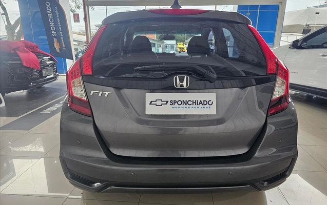 imagem-https://www.socarrao.com.br/sc-vehicle-images-prod/4124486/1790357837503-7c1c86b3-6934-4d26-890b-75c20fe5e97520260813150602.jpeg