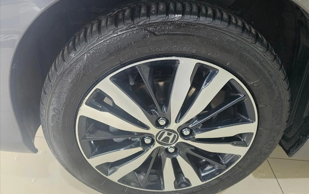 imagem-https://www.socarrao.com.br/sc-vehicle-images-prod/4124486/1790357837504-70b0ffeb-d354-4c23-bc9c-dd4d63bd2d3520260813150607.jpeg
