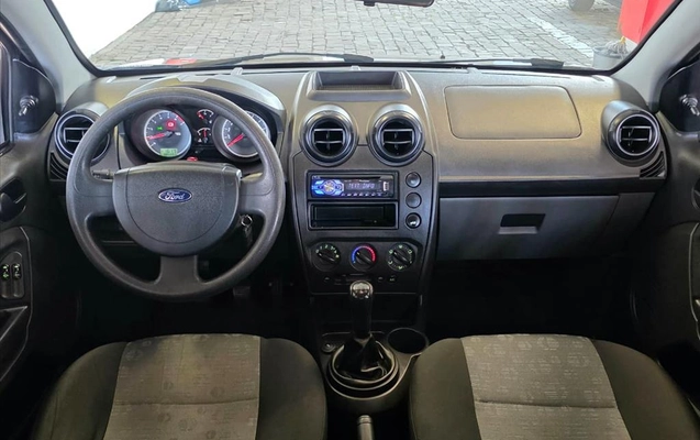 imagem-https://www.socarrao.com.br/sc-vehicle-images-prod/4124515/1790383477051-17c47570-ba96-4ca2-8b7b-d0a95cba0f2920260826092415.jpeg