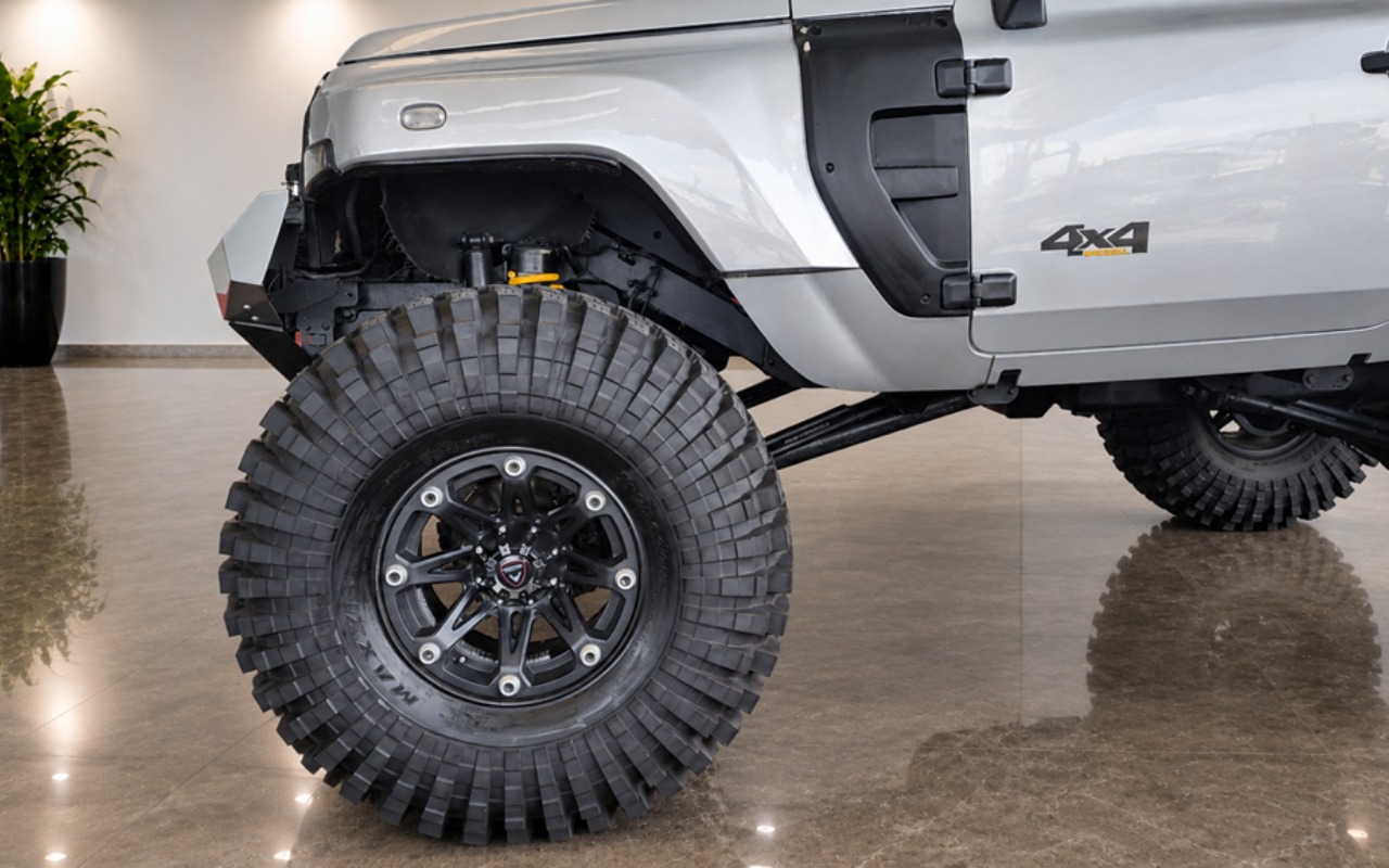imagem-https://www.socarrao.com.br/sc-vehicle-images-prod/4124658/1790358100910-MTAucG5n.png