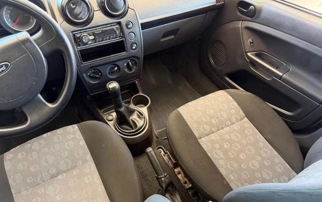 imagem-https://www.socarrao.com.br/sc-vehicle-images-prod/4124672/1790601690959-8461805_16_B_996d3dc948.jpeg