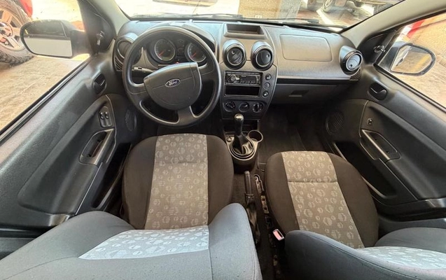 imagem-https://www.socarrao.com.br/sc-vehicle-images-prod/4124672/1790601690960-8461805_17_B_2c5a889f6f.jpeg