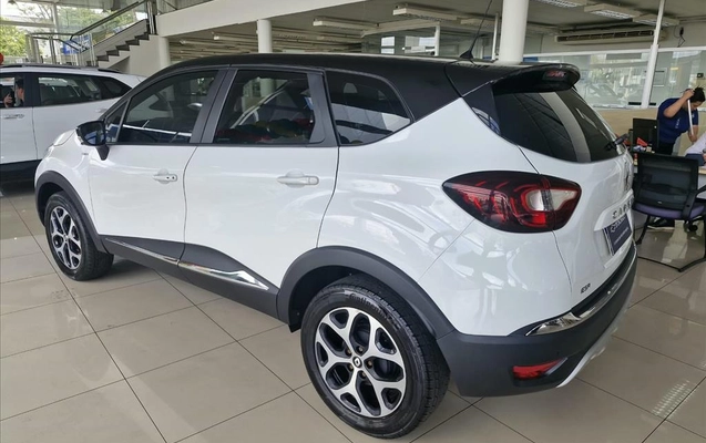 imagem-https://www.socarrao.com.br/sc-vehicle-images-prod/4124685/1790358318578-05c7daab-4f3b-4191-858d-581ddbd2bf3020260910094611.jpeg