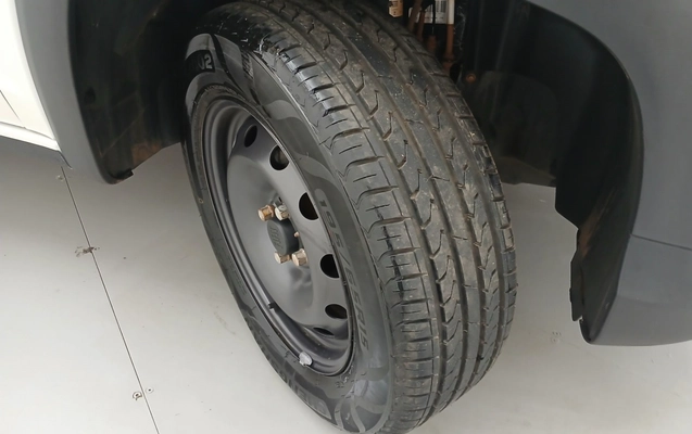 imagem-https://www.socarrao.com.br/sc-vehicle-images-prod/4124918/1790358724352-1_112748.jpg