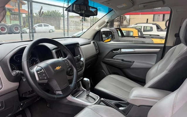 imagem-https://www.socarrao.com.br/sc-vehicle-images-prod/4124942/1790358780641-8513740_8_B_a2dcb66825.jpeg